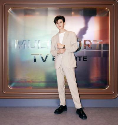 瑞士美度表「靈感視界」快閃空間于青島浪漫啟幕 匠心凝聚 靈感綻放